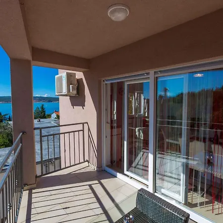 Apartment In 39062 Crikvenica